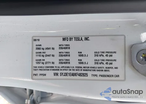 2019 Tesla Model 3 Long Range/Mid Range/Standard Range/Standard Range Plus z USA, uszkodzony, nr VIN 5YJ3E1EA8KF482825